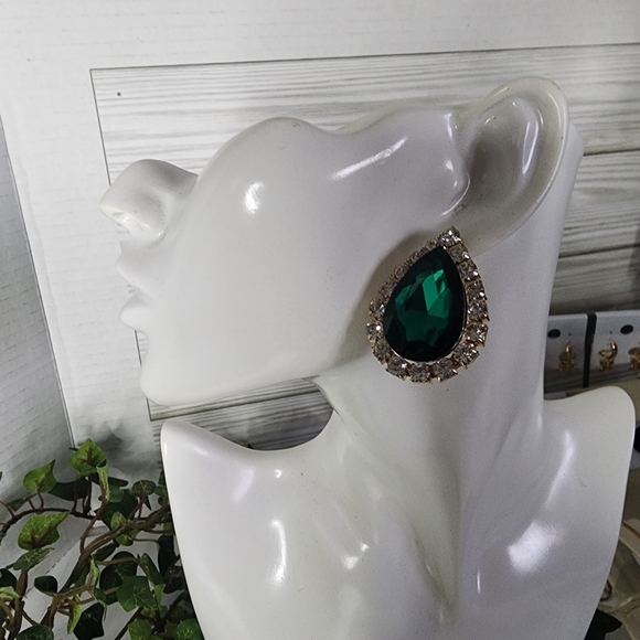 Stunning Statement Emerald Green Crystal Choker Necklace Earrings Set - Picture 6 of 10